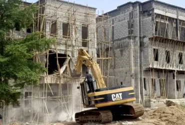 demolished buildings in Apo-Dutse